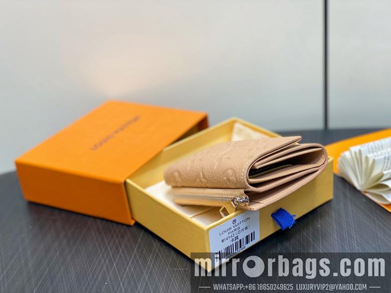 LV Bags Portfolio Pilot M14143 11x8.5x2cm gf1