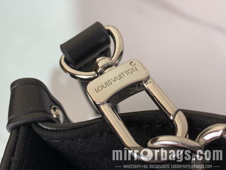 LV Bags On M14576 25x19x11.5cm gf