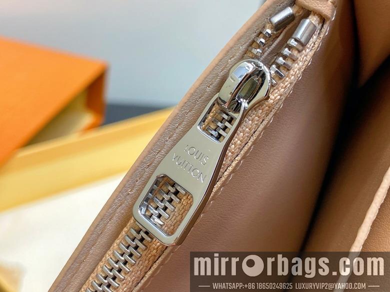 LV Bags Brazza M14251 10x19x2cm gf1