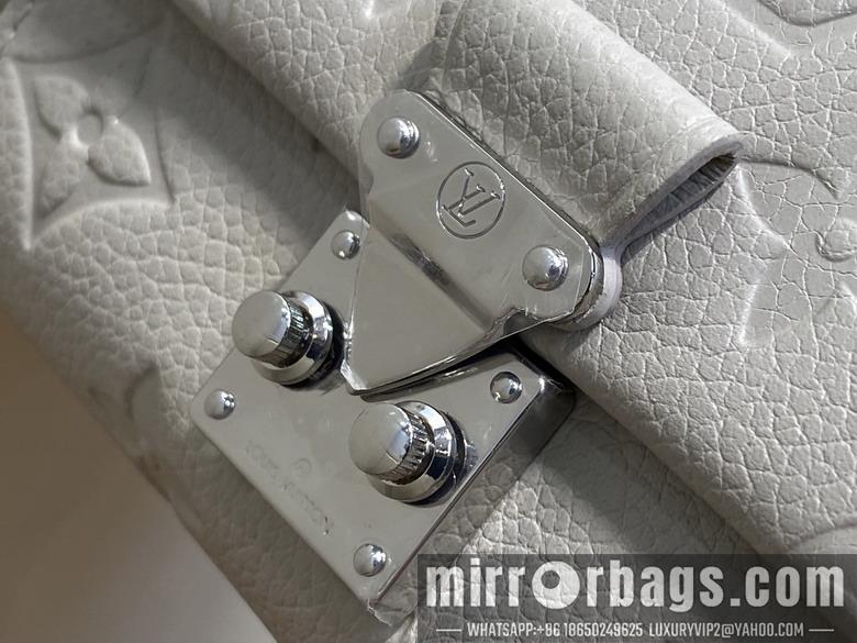 LV Bags Compact M13464 11.5x8.5x4cm gf