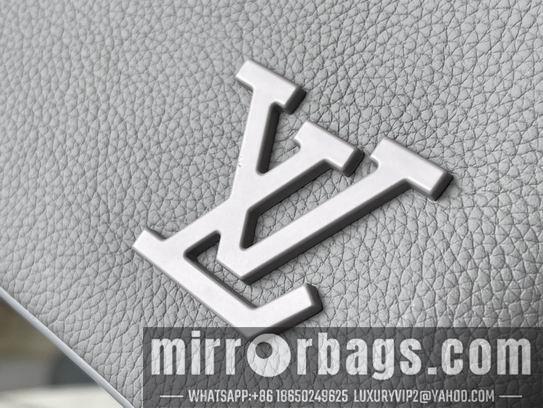 LV Bags Aerogram M81029 30x22x5 cm gf