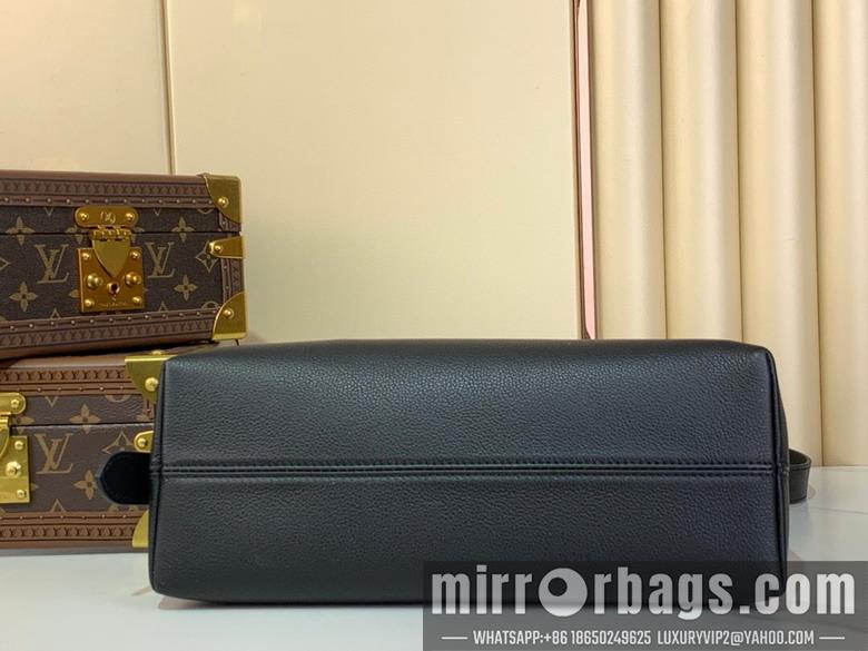 LV Bags Low Key m13148 30x18x12cm gf
