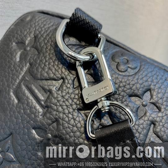 LV Bags Avenue M599260 20x31x10cm gf