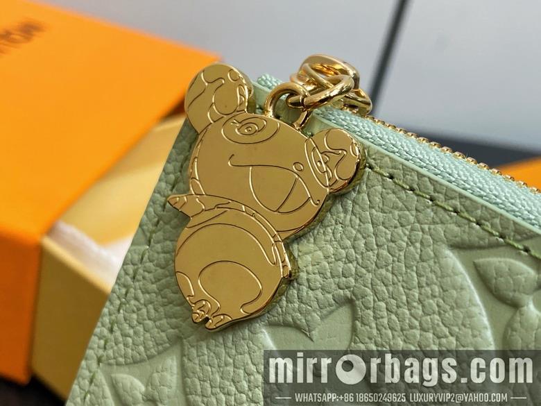 LV Bags Compact M13801 11x8.5x1.5cm gf2