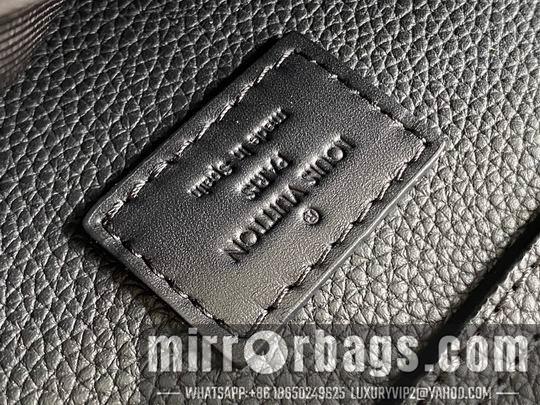 LV Bags Aerogram M57081 30x16x3cm gf