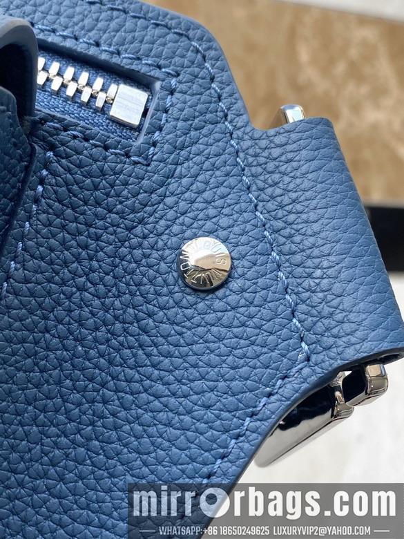 LV Bags Aerogram M57081 30x16x3cm gf1