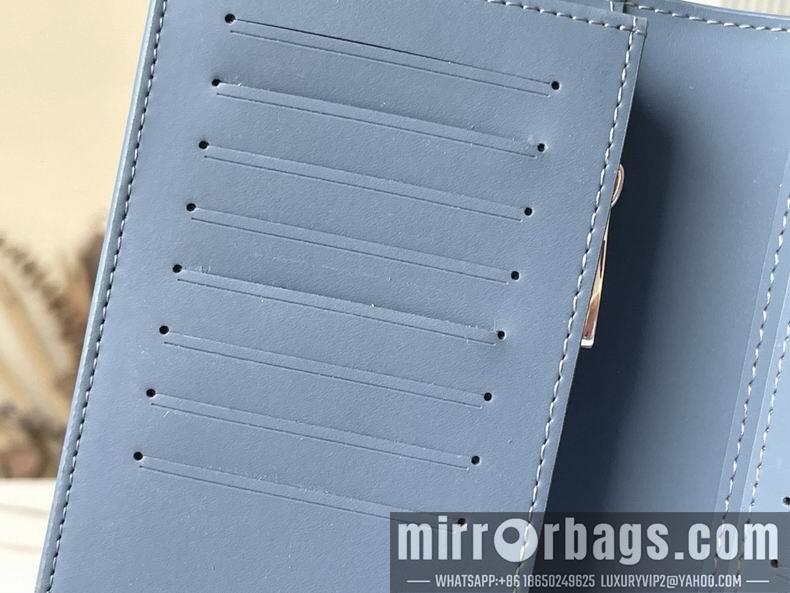 LV Bags Aerogram M81153 10x19x2 cm gf