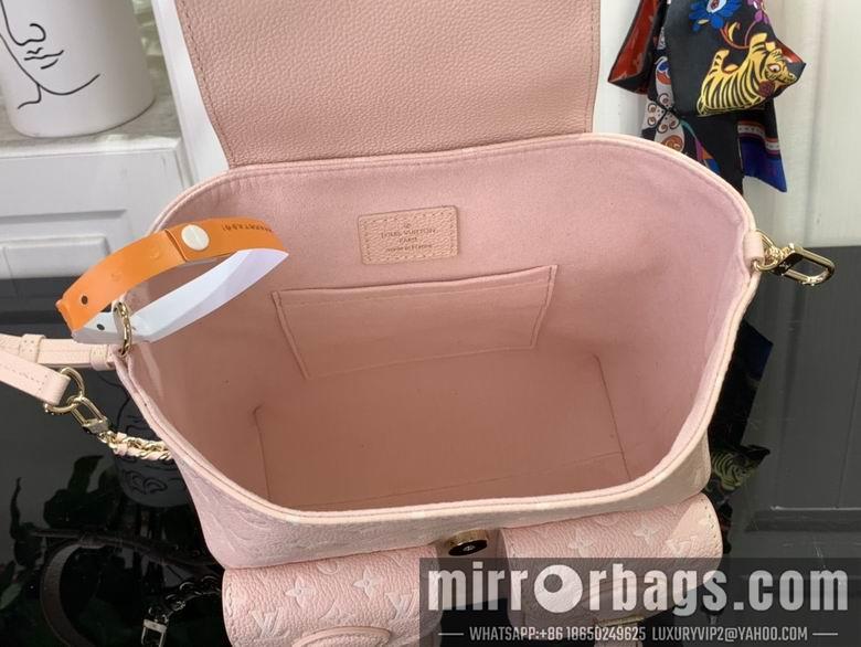 LV Bags M47072 22X14X20cm