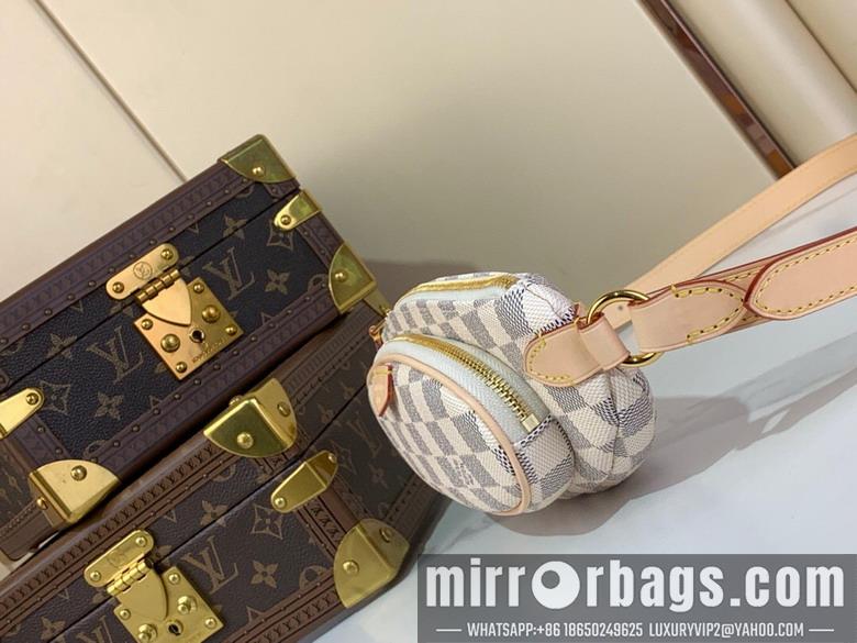 LV Bags Keepit m14806 12x6x29cm gf1