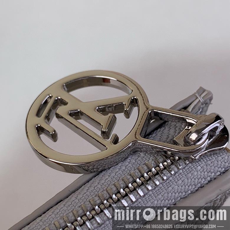 LV Bags m13797 9x11.5x1.5cm gf