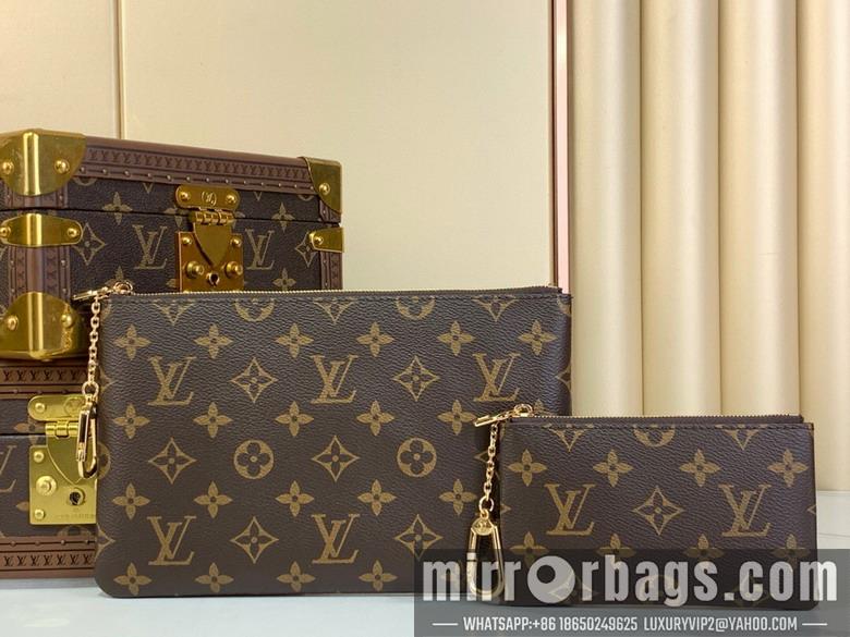LV Bags Cles m13559 9x1x15cm gf