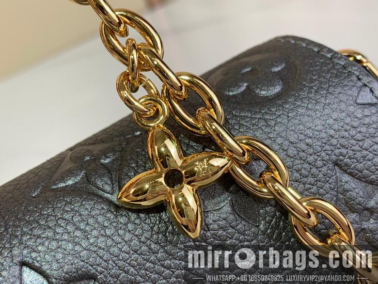 LV Bags Metis M82836 22x15x5.5cm gf