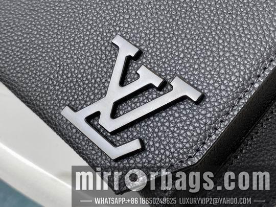 LV Bags Aerogram M57081 30x16x3cm gf