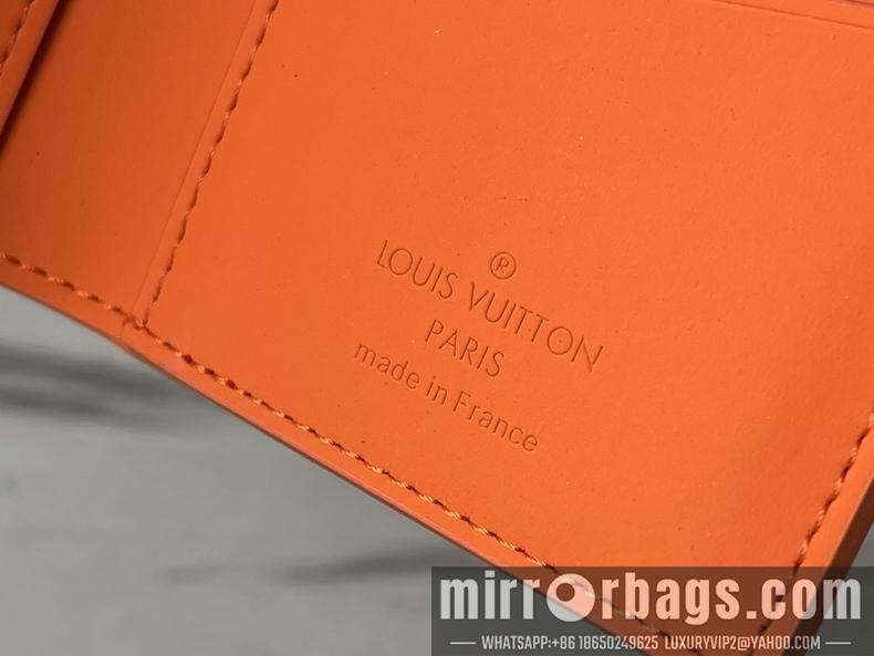 LV Bags Aerogram M81028 8x11x1 cm gf