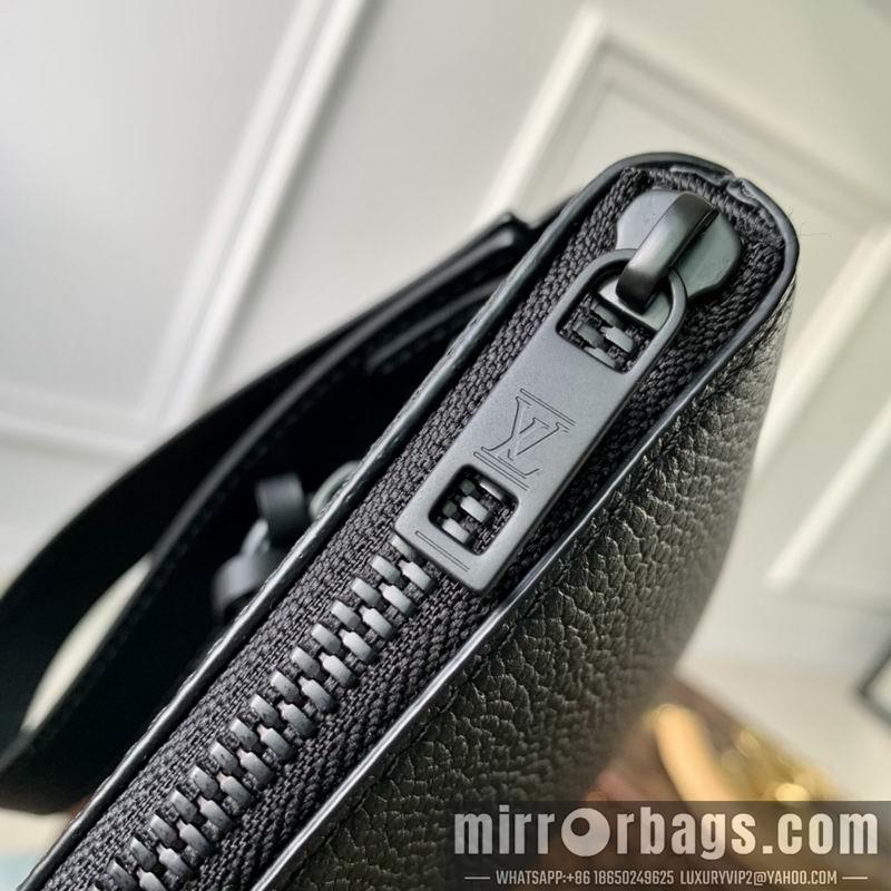 LV Bags Aerogram iPad M69837黑 30x22x5cm gf