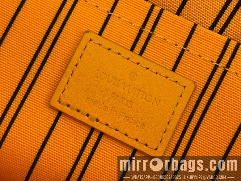 LV Bags Voyage m13198 21x7.5x30cm gf2