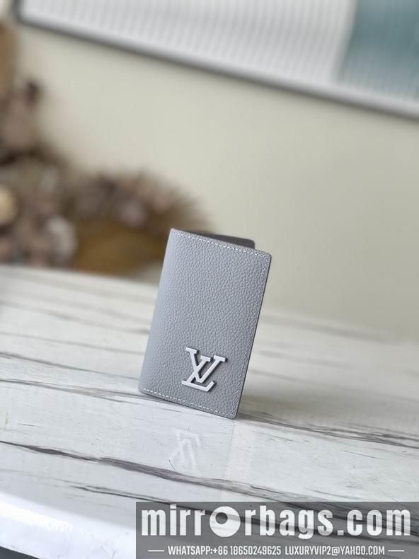 LV Bags Aerogram M81028 8x11x1 cm gf