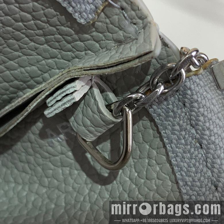 LV Bags m13793 12x7x1.5cm gf