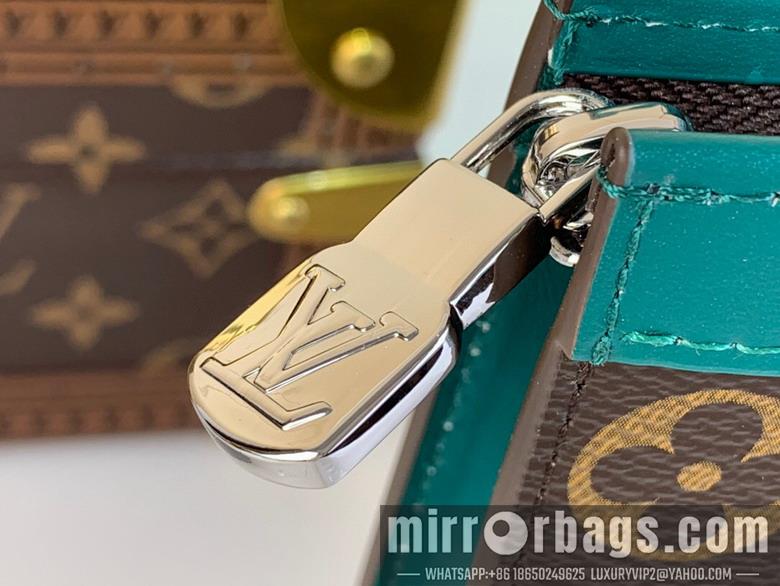 LV Bags Voyage m12815 21x6x27cm gf1