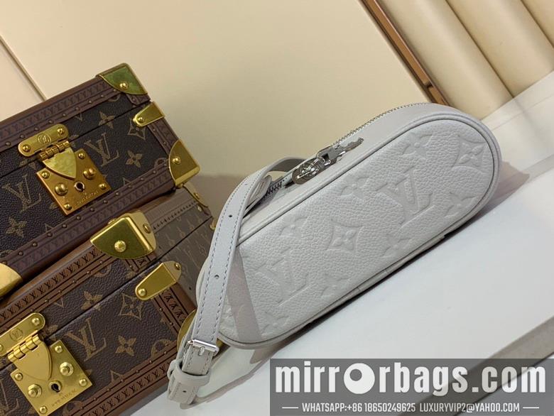 LV Bags Vanity m13593 11.5x6.5x19cm gf