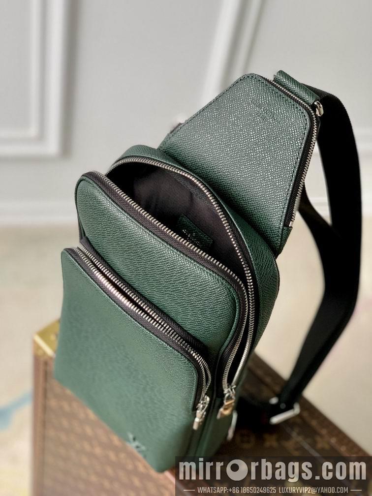 LV Bags Avenue M41719 20x31x10cm gf