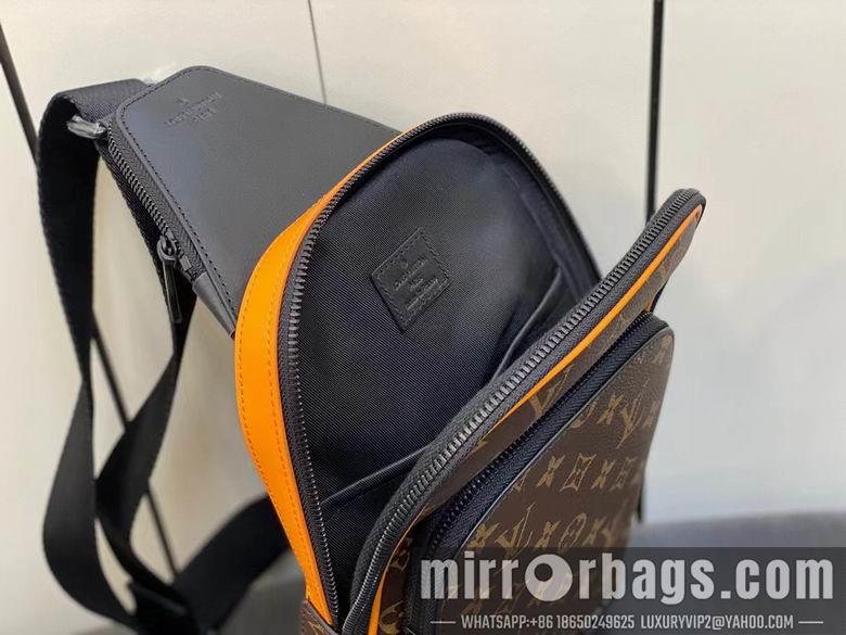 LV Bags Avenue M46718 20x31x7cm gf