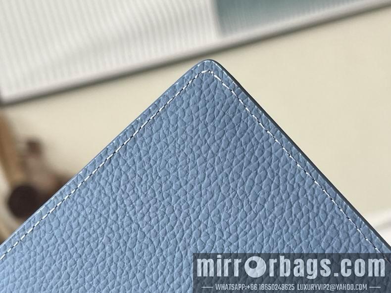 LV Bags Aerogram M81153 10x19x2 cm gf