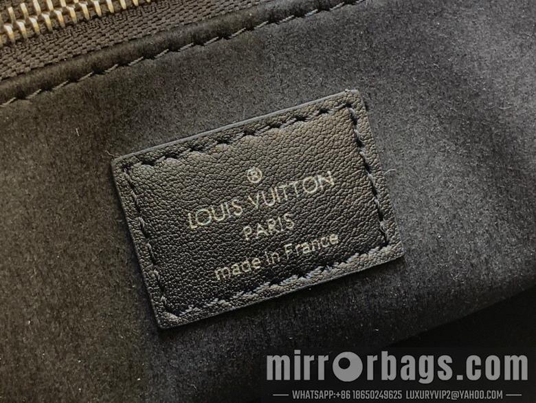 LV Bags On M14576 25x19x11.5cm gf