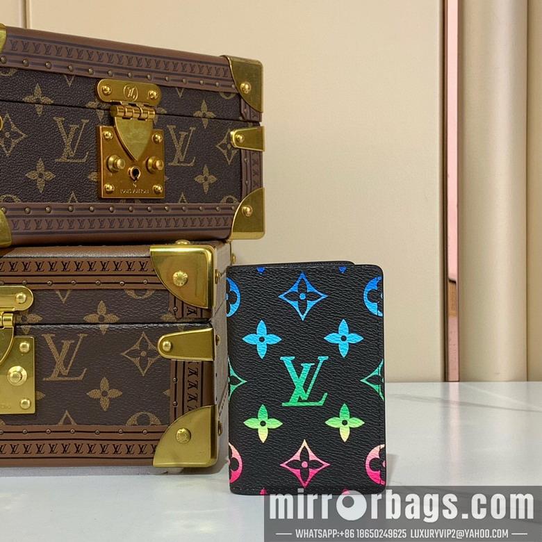 LV Bags M13910 7.5x11.1x1cm gf