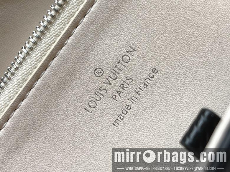 LV Bags Twist M50282 23x17x9.5cm gf.
