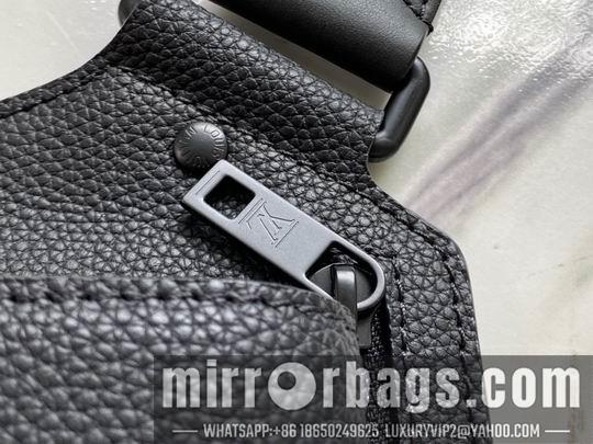 LV Bags Aerogram M57081 30x16x3cm gf