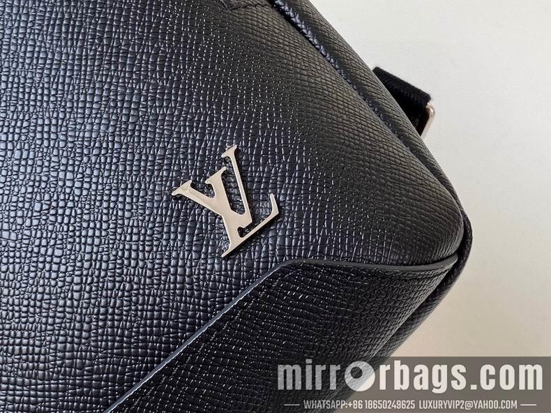 LV Bags Avenue M30443 20x31x10 cm gf