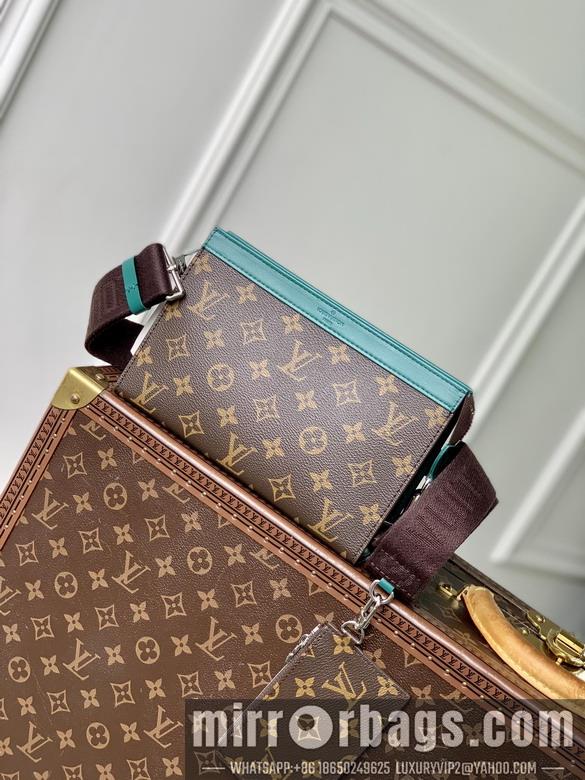 LV Bags Alpha M81124 18.5x11x6.5cm gf2