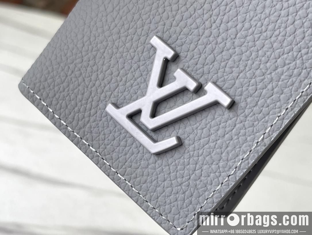 LV Bags Aerogram M81028 8x11x1 cm gf