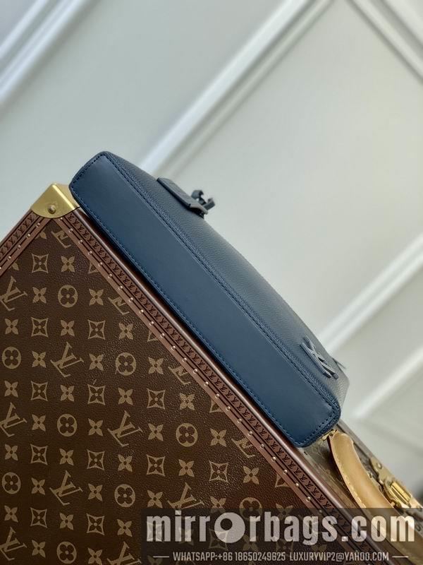 LV Bags Aerogram iPad M69837蓝 30x22x5cm gf