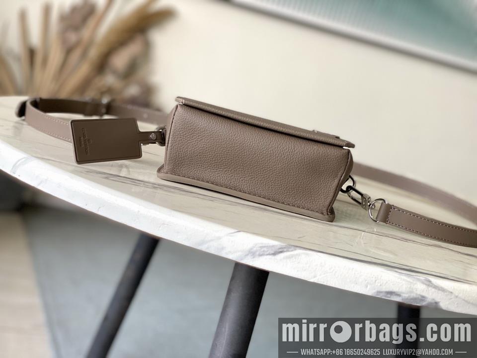 LV Bags Fastline M11484 17.3x12x7cm gf