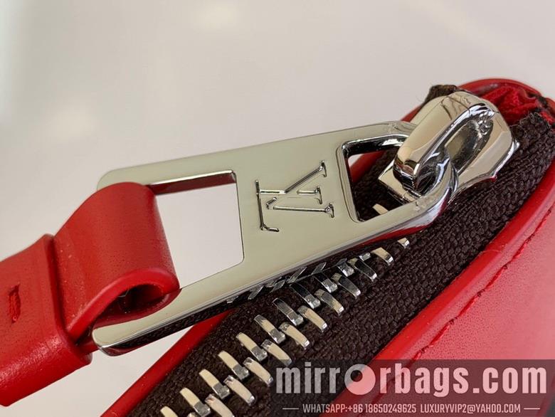 LV Bags Voyage m13198 21x7.5x30cm gf4