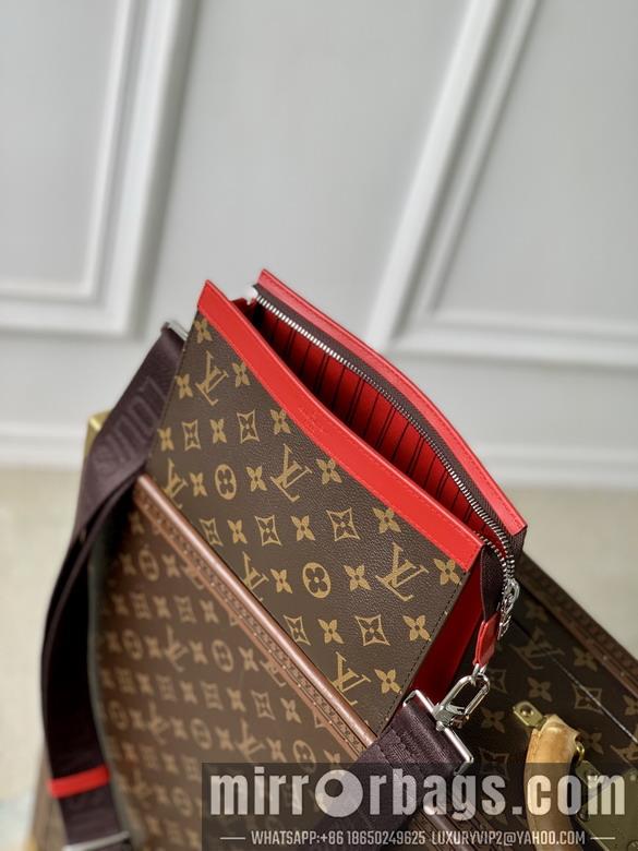 LV Bags Alpha M81124 18.5x11x6.5cm gf3