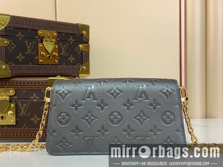 LV Bags Metis M82836 22x15x5.5cm gf
