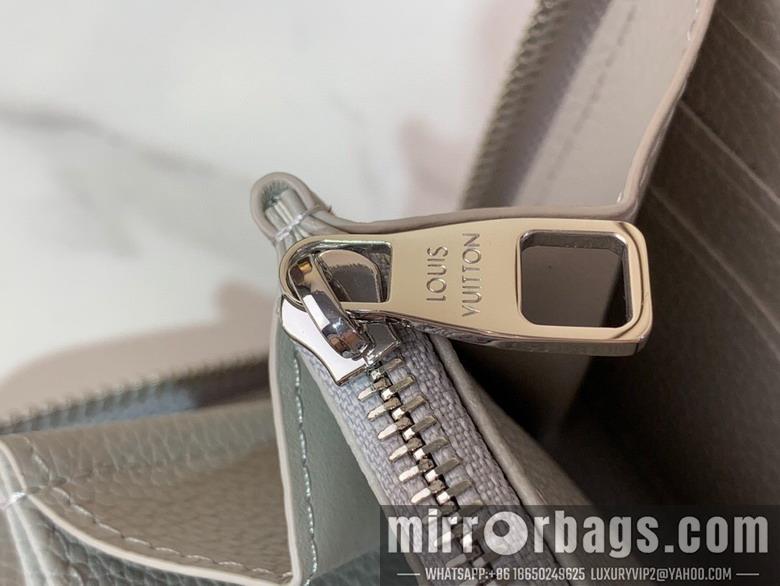 LV Bags Zippy m14228 19.5x10.5x2.5cm gf