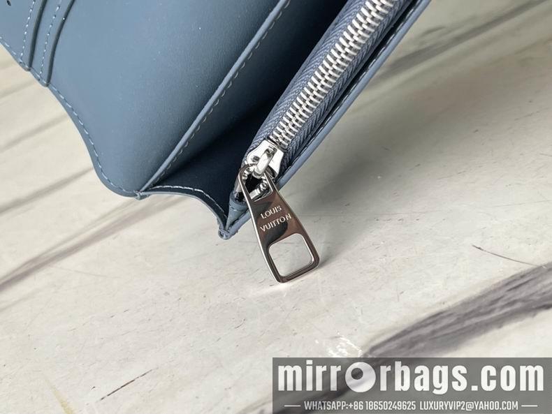 LV Bags Aerogram M81153 10x19x2 cm gf