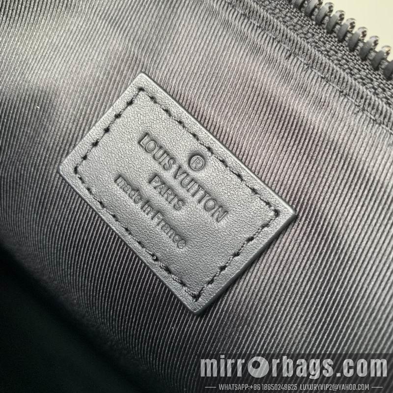 LV Bags Aerogram iPad M69837黑 30x22x5cm gf