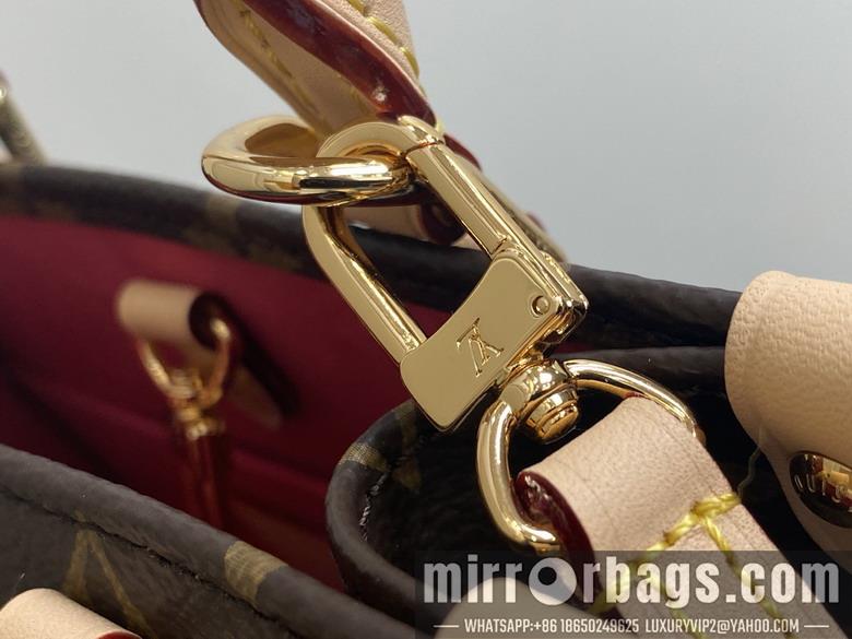 LV Bags On M13668 18x15x8.5cm gf