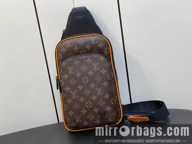 LV Bags Avenue M46718 20x31x7cm gf