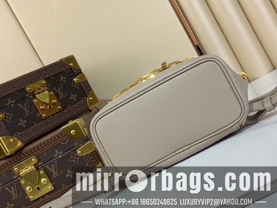 LV Bags Backpack M13358 26x10x21cm gf