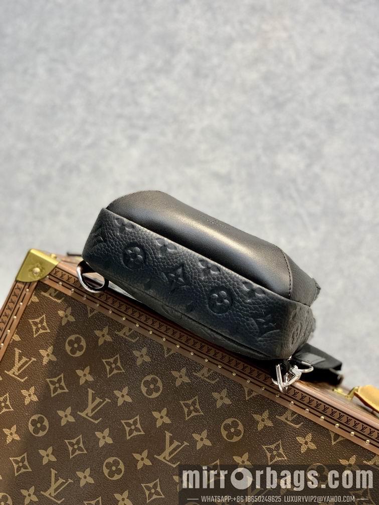 LV Bags Avenue M599260 20x31x10cm gf