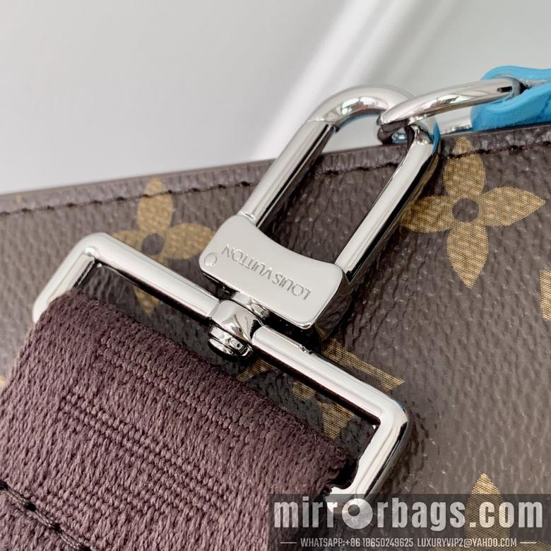 LV Bags Alpha M81124 18.5x11x6.5cm gf