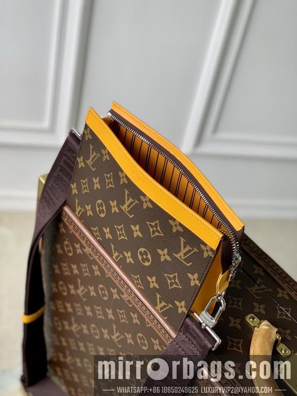 LV Bags Alpha M81124 18.5x11x6.5cm gf1