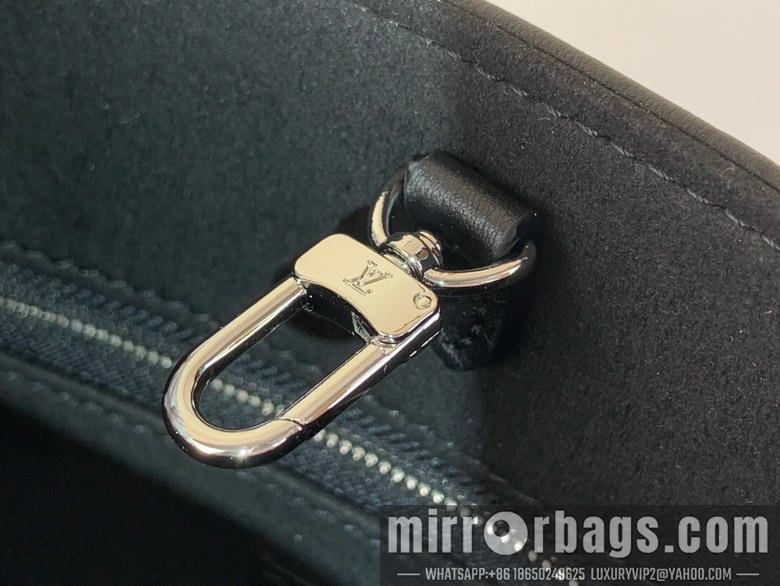LV Bags On M14576 25x19x11.5cm gf