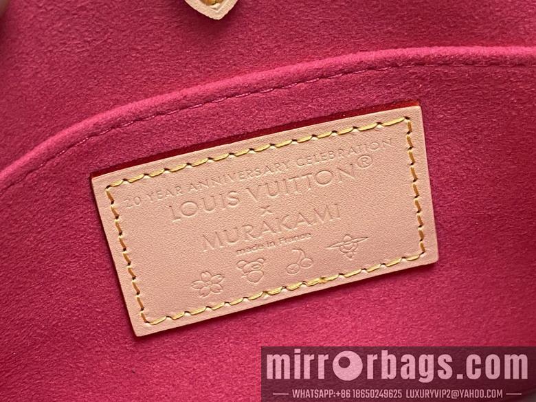 LV Bags On M13668 18x15x8.5cm gf